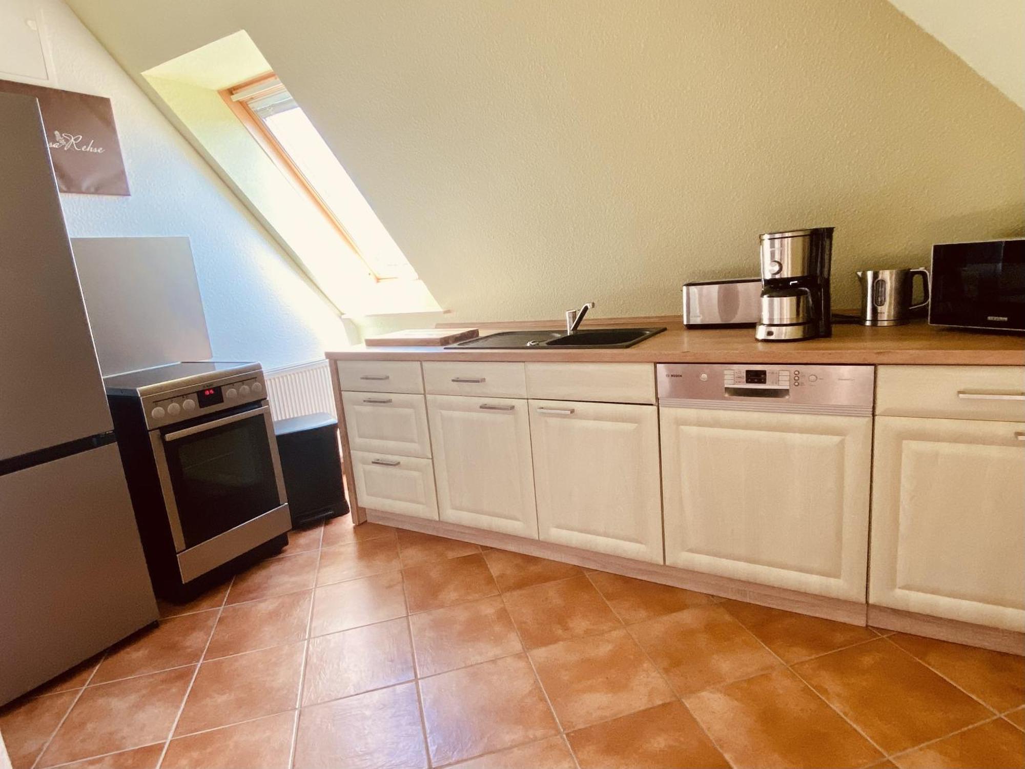 Casa Rehse: Modern With Self-check-in & Free Parking Apartment
